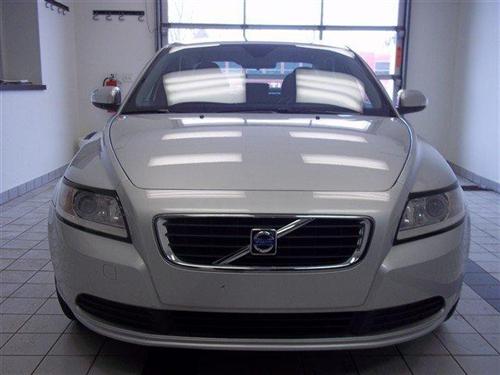Volvo S40 2008 photo 2