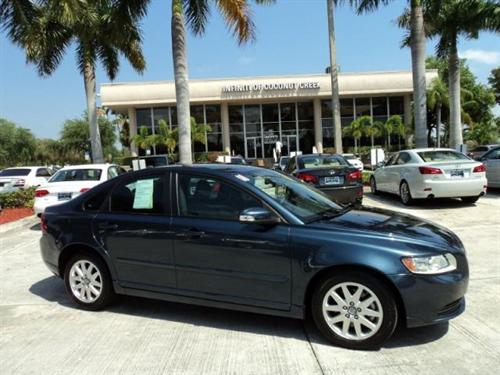 Volvo S40 2008 photo 1