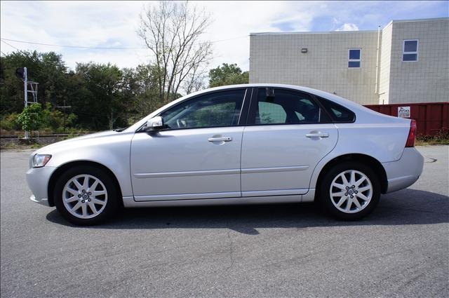 Volvo S40 2008 photo 2