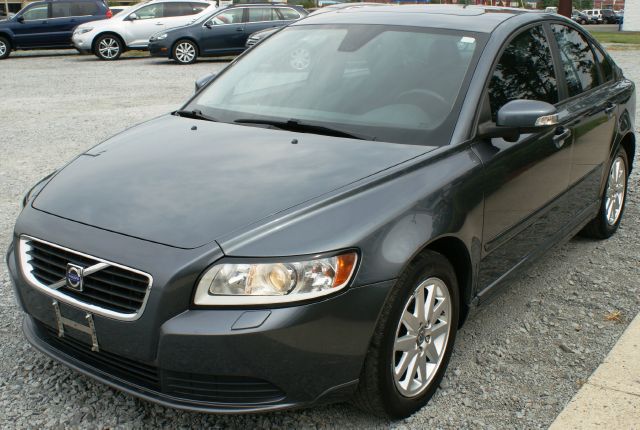 Volvo S40 2008 photo 1