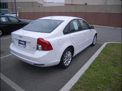 Volvo S40 2008 photo 1