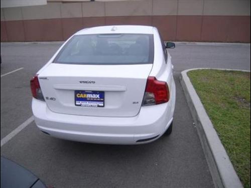 Volvo S40 2008 photo 2