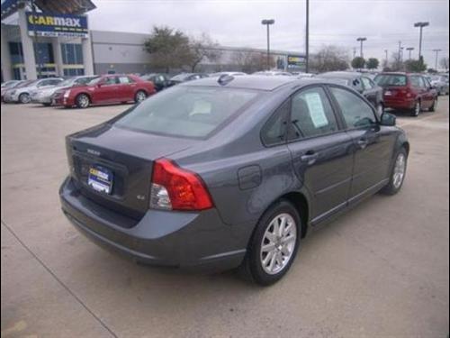 Volvo S40 2008 photo 4