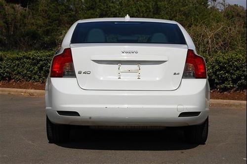 Volvo S40 2008 photo 1