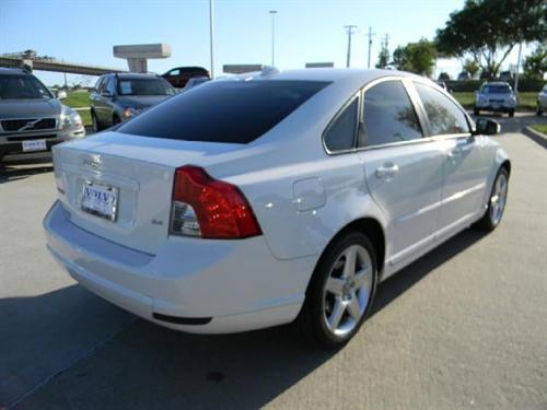 Volvo S40 2008 photo 3