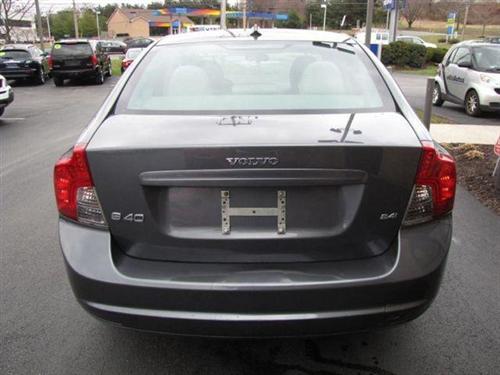 Volvo S40 2008 photo 4