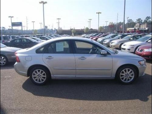 Volvo S40 2008 photo 1