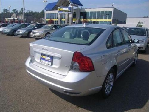 Volvo S40 2008 photo 2