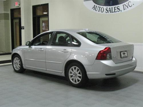 Volvo S40 2008 photo 1