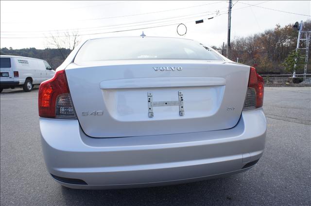 Volvo S40 2008 photo 1