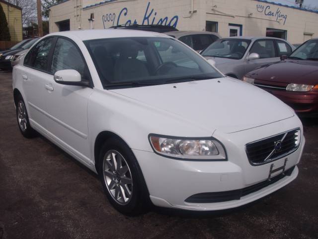 Volvo S40 2009 photo 2