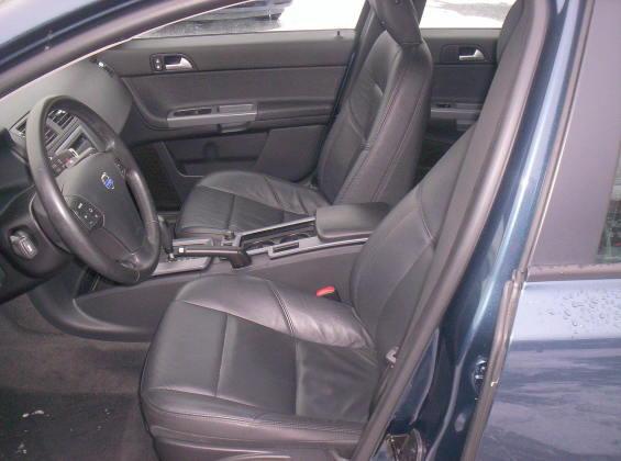 Volvo S40 2009 photo 2