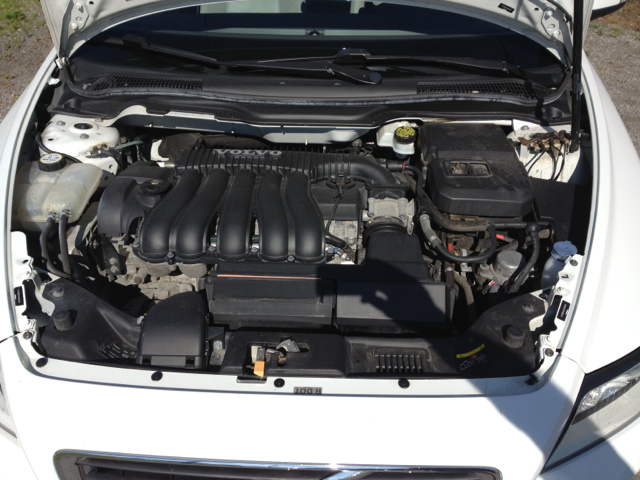 Volvo S40 2010 photo 3