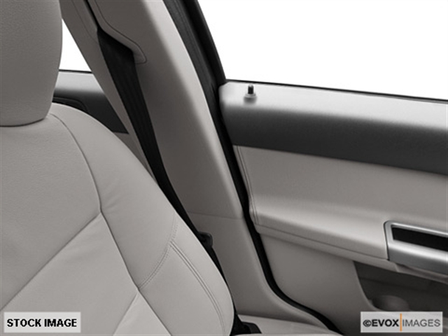 Volvo S40 2010 photo 5