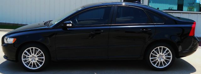 Volvo S40 2010 photo 3