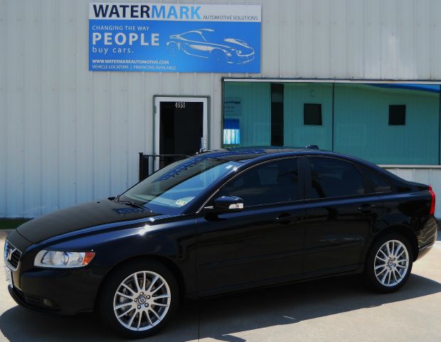 Volvo S40 2010 photo 4