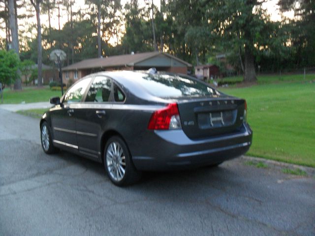 Volvo S40 2010 photo 18