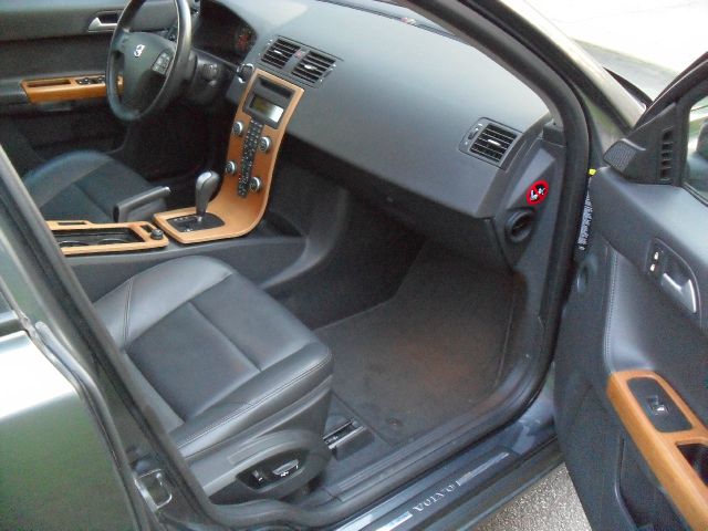 Volvo S40 2010 photo 6