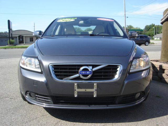 Volvo S40 2011 photo 3