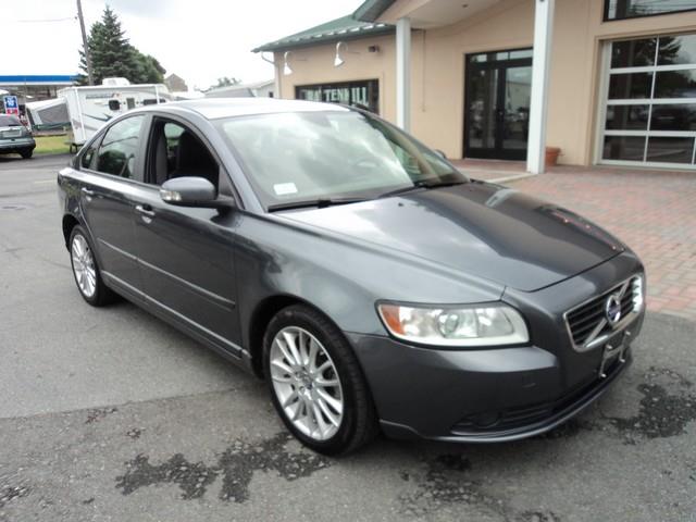 Volvo S40 2011 photo 4
