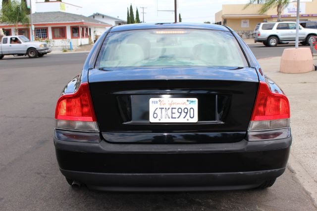 Volvo S60 2002 photo 2