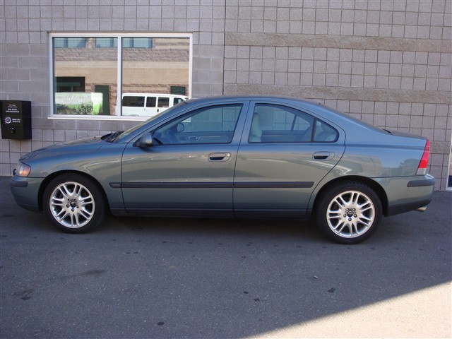 Volvo S60 Platinum W/ Navires Other