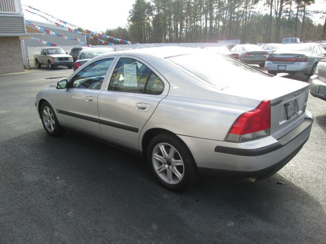 Volvo S60 2002 photo 1