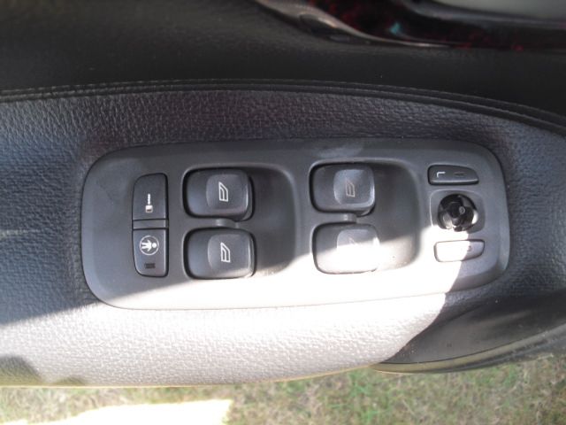 Volvo S60 2002 photo 17