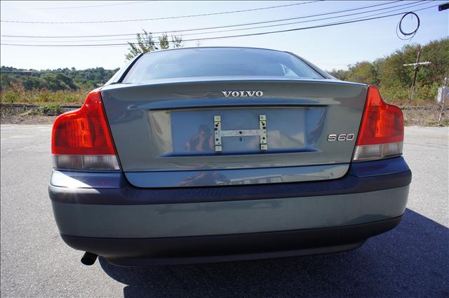 Volvo S60 2002 photo 1