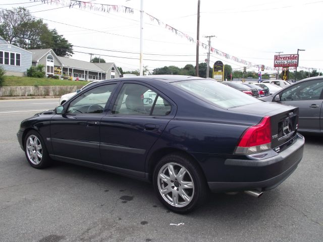 Volvo S60 2004 photo 2
