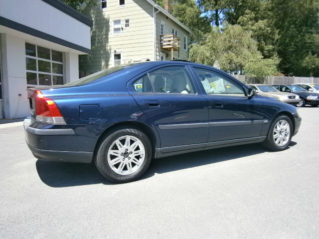 Volvo S60 2004 photo 1