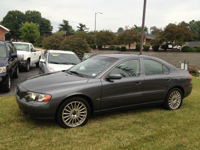 Volvo S60 2004 photo 2