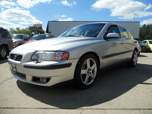 Volvo S60 2004 photo 2