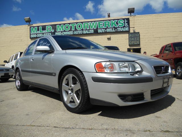 Volvo S60 2004 photo 4