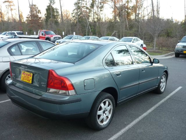 Volvo S60 2004 photo 1