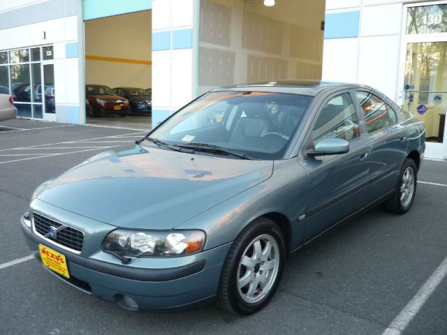 Volvo S60 2004 photo 2