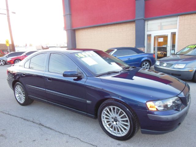 Volvo S60 4WD 4dr Sport Sedan