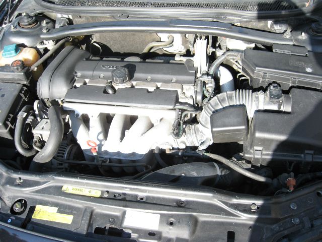 Volvo S60 4WD 4dr Sport Sedan