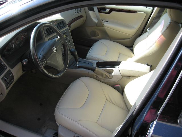 Volvo S60 2004 photo 2