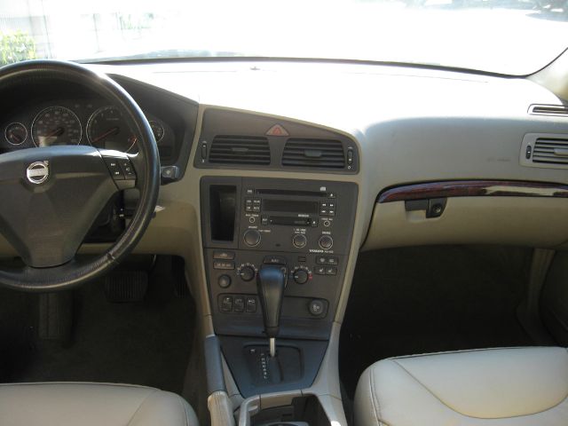 Volvo S60 2004 photo 6