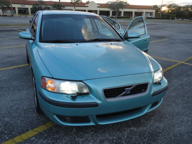 Volvo S60 2004 photo 1