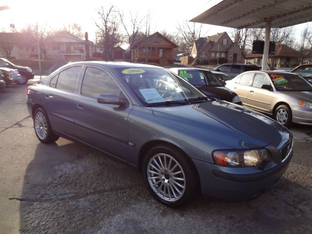 Volvo S60 4WD 4dr Sport Sedan