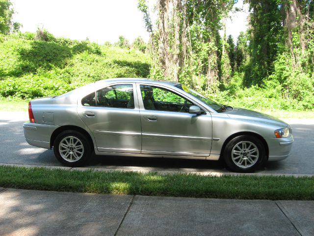 Volvo S60 2005 photo 24