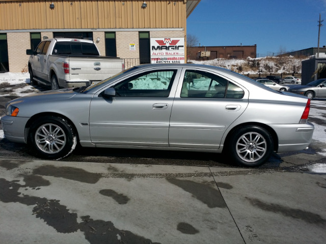 Volvo S60 Base W/technology Package (A5) Sedan