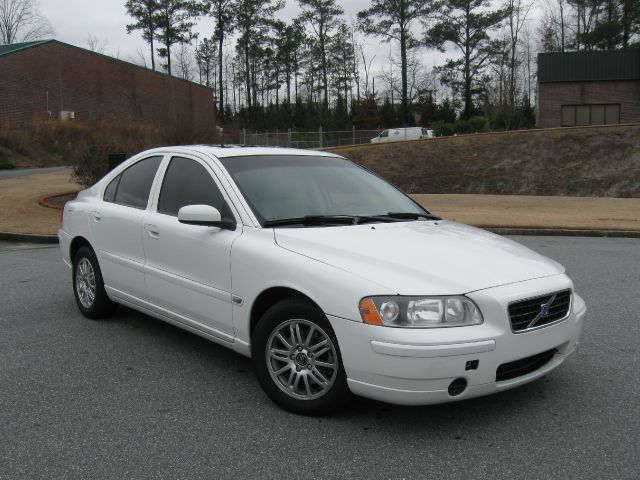 Volvo S60 2005 photo 2