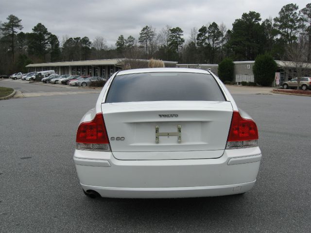 Volvo S60 2005 photo 3