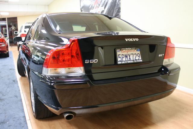 Volvo S60 2005 photo 2