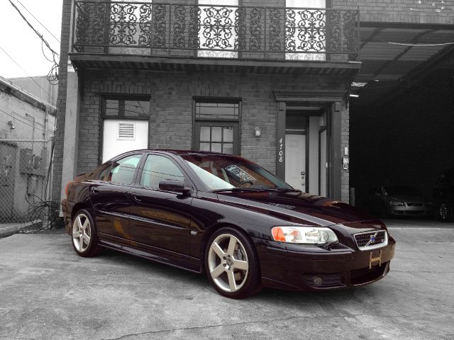 Volvo S60 W/leather Sedan