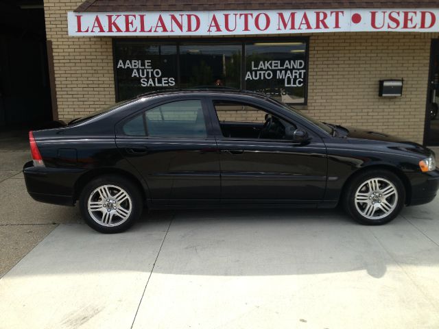 Volvo S60 2005 photo 4