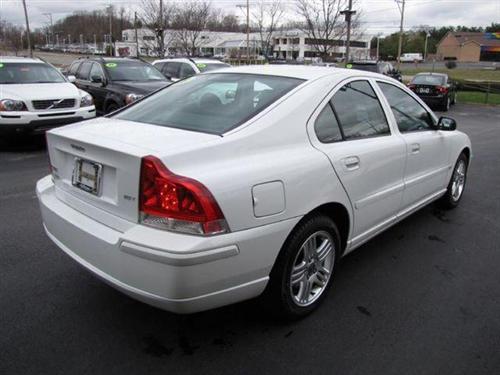 Volvo S60 2006 photo 2